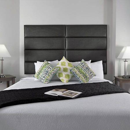 Stay Alfred At Varsity On K Washington Extérieur photo