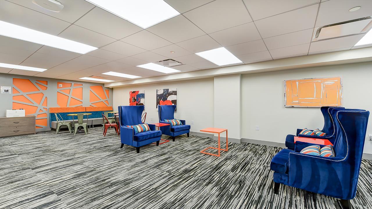 Stay Alfred At Varsity On K Washington Extérieur photo